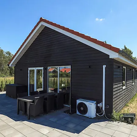 Сasa de vacaciones 5 Star In Vaeggerlose Bøtø By