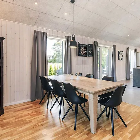 Сasa de vacaciones 5 Star In Vaeggerlose Bøtø By