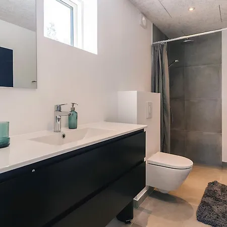 5 Star In Vaeggerlose Bøtø By